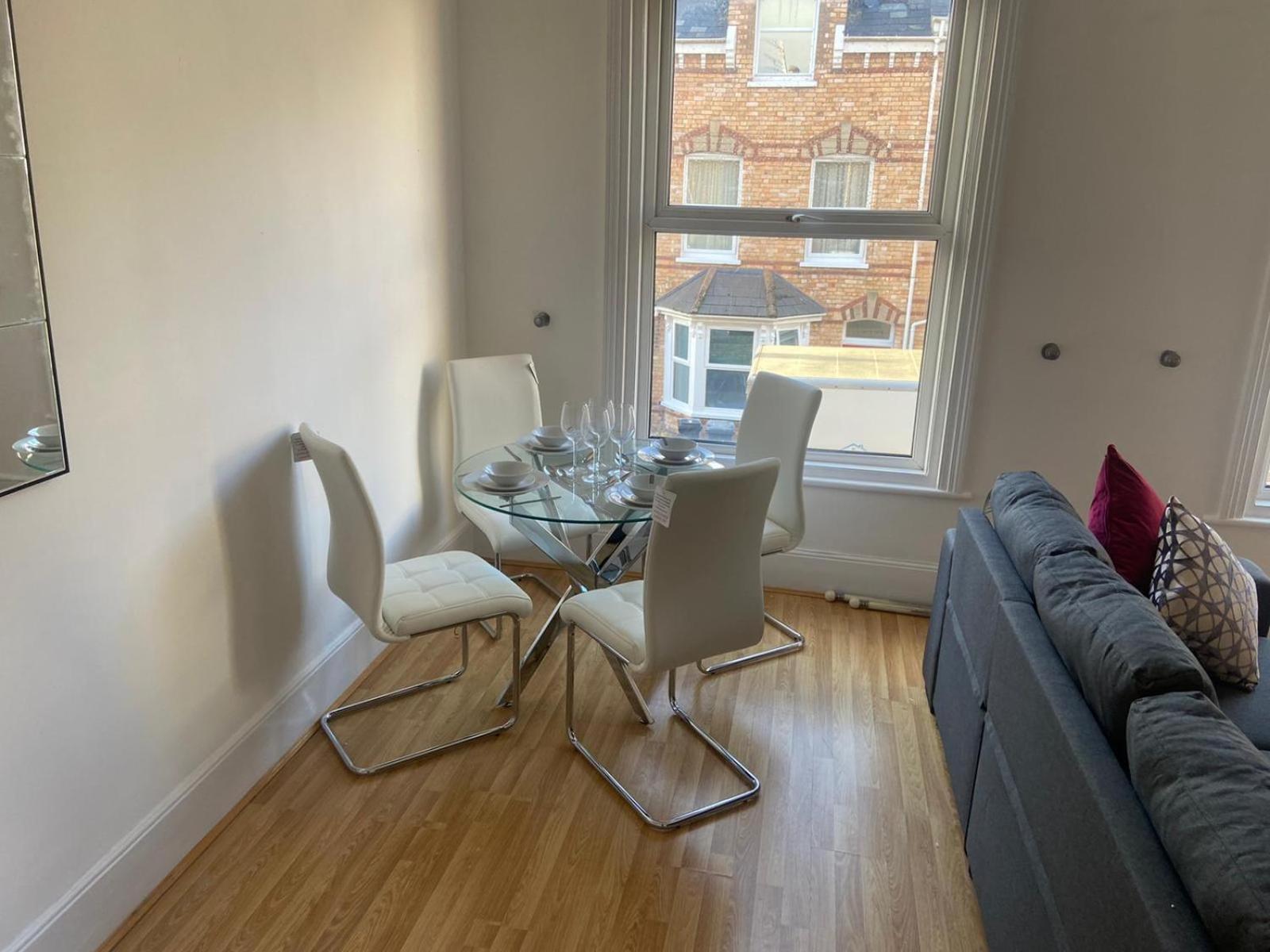 Apartamento Raleigh Ff&Tf - 1 Bed Georgian Flat In The Centre Of Exeter, Free Parking With Wifi Exterior foto