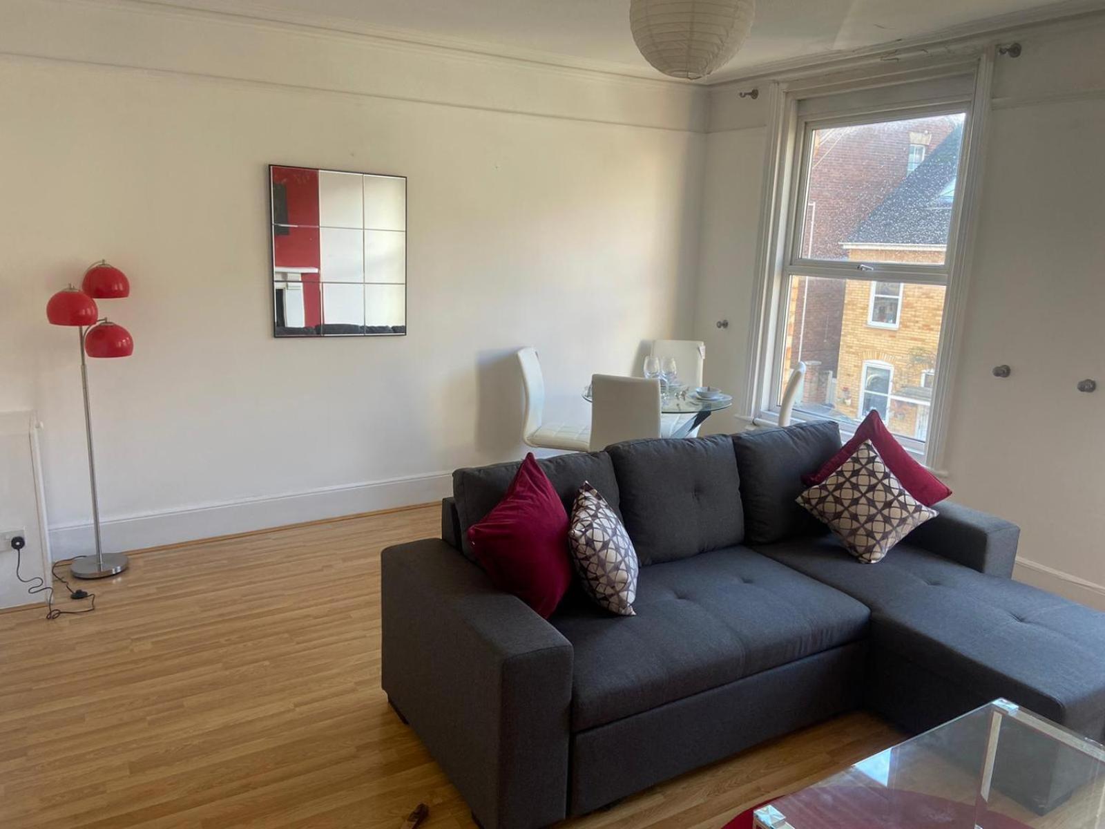 Apartamento Raleigh Ff&Tf - 1 Bed Georgian Flat In The Centre Of Exeter, Free Parking With Wifi Habitación foto