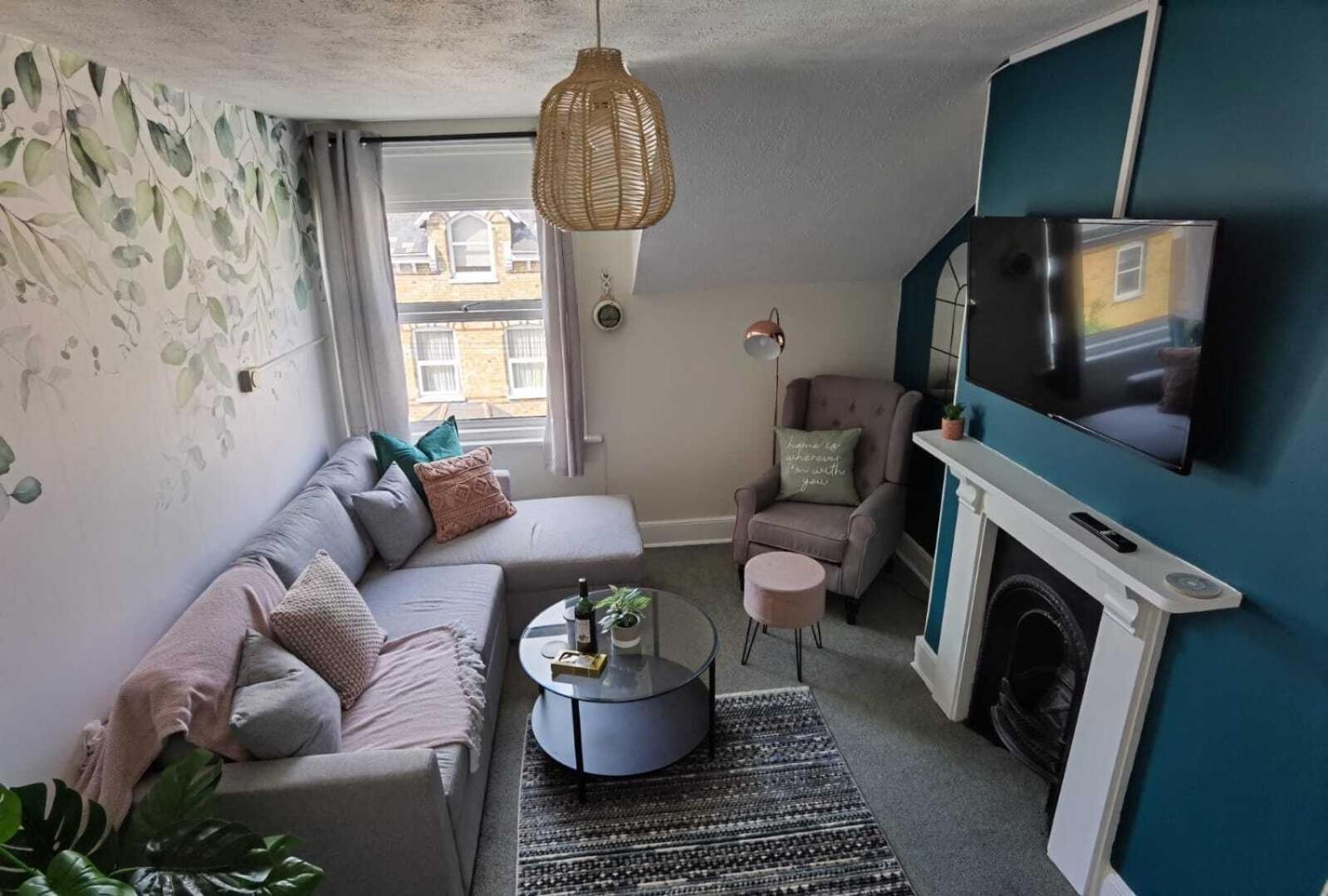 Apartamento Raleigh Ff&Tf - 1 Bed Georgian Flat In The Centre Of Exeter, Free Parking With Wifi Habitación foto